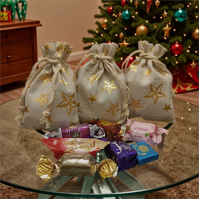 Сладкий новогодний презент в льняном мешочке 90г 2391